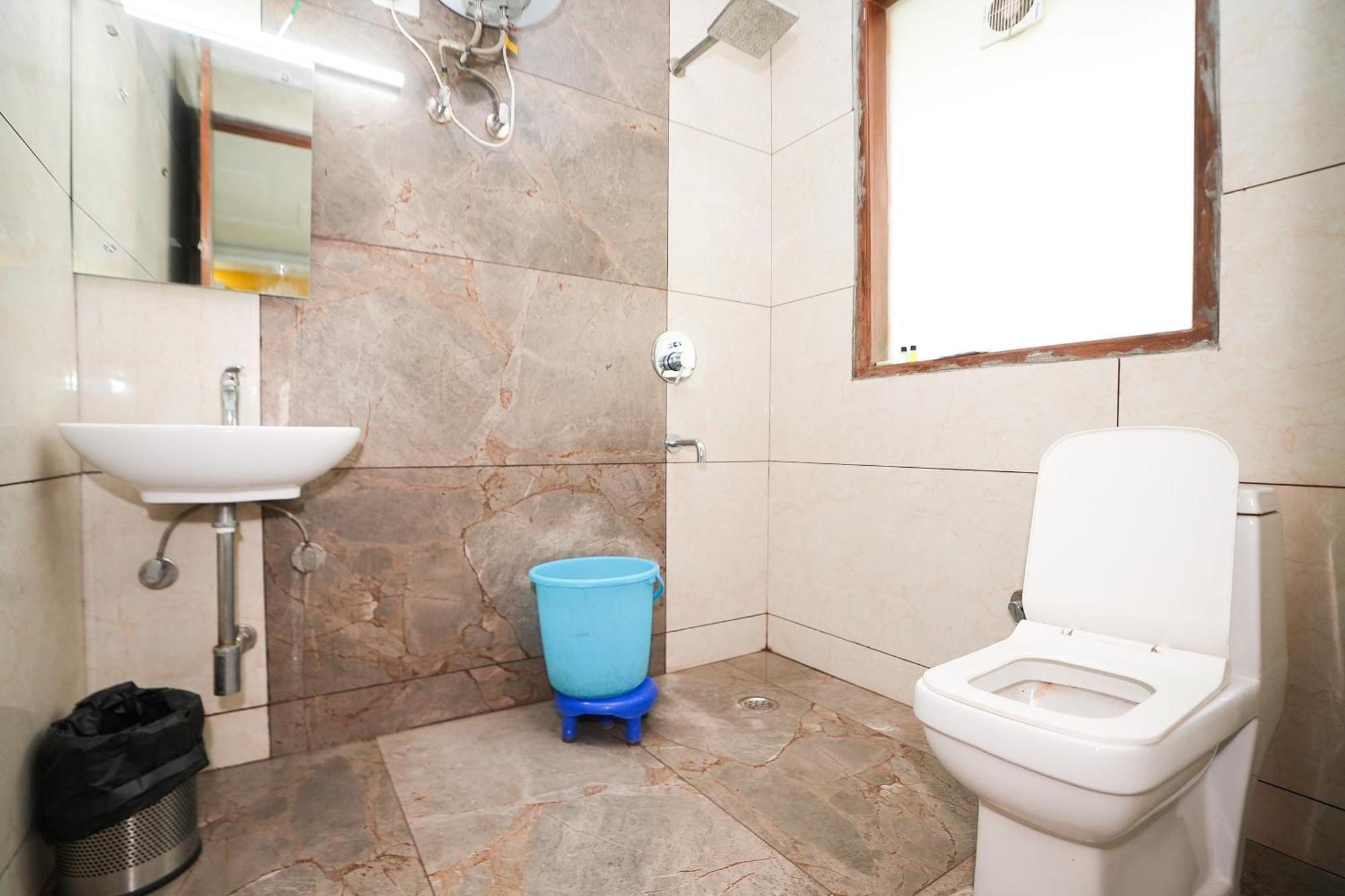 Tanvi Premium Residency Near Artemis Hospital, Gurugram Hotel Gurgaon Ngoại thất bức ảnh